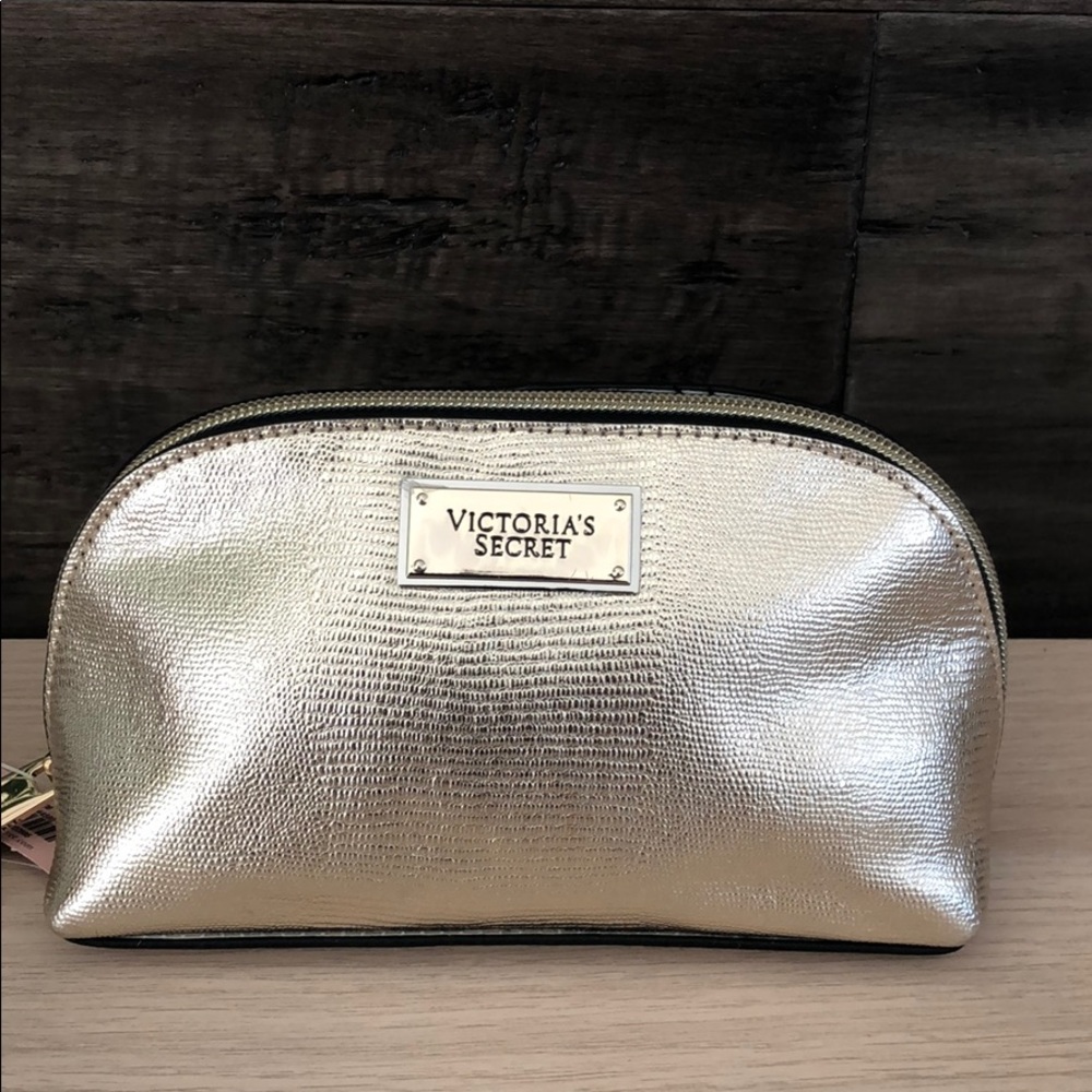NWT VICTORIA’S SECRET GOLD CLUTCH/MAKEUP BAG